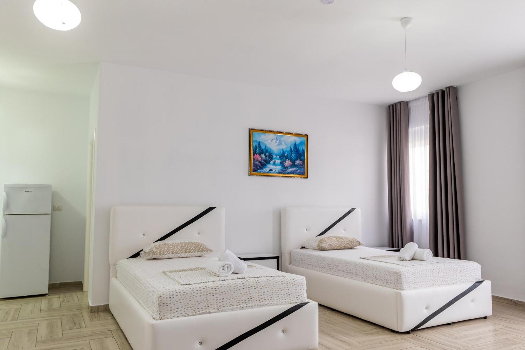 Hotel Artur2 Ksamil Esterno foto