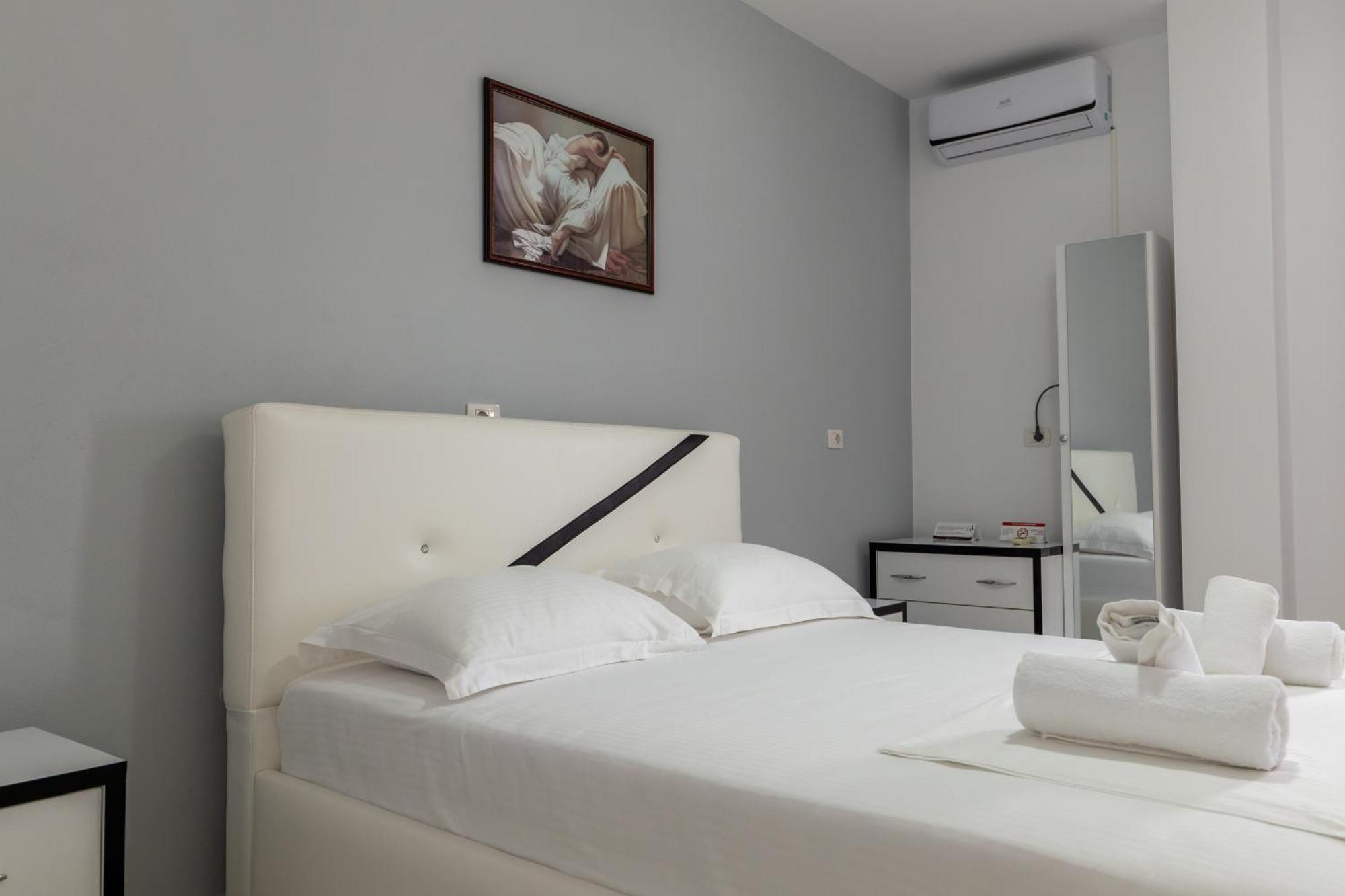 Hotel Artur2 Ksamil Esterno foto