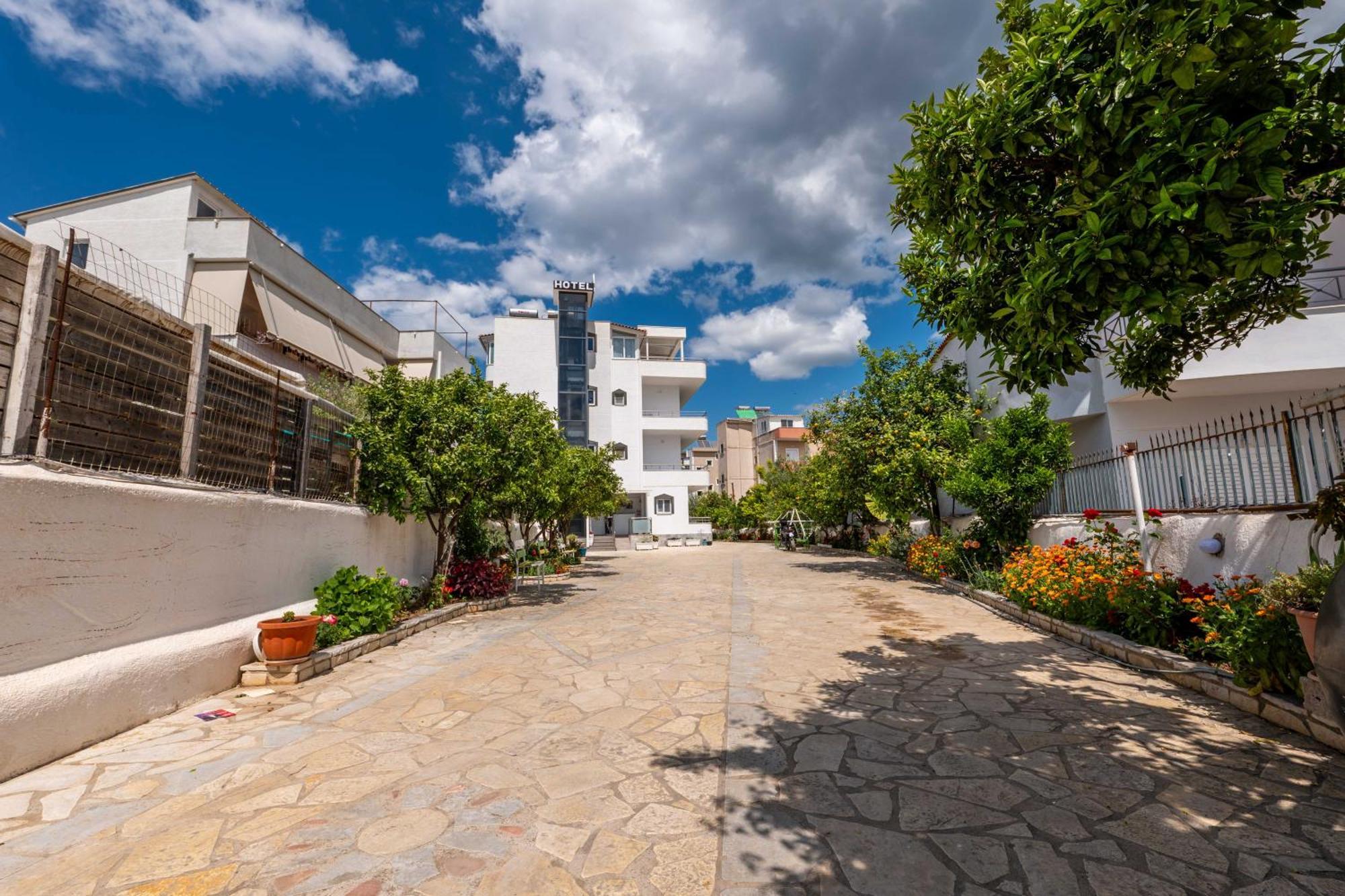 Hotel Artur2 Ksamil Esterno foto