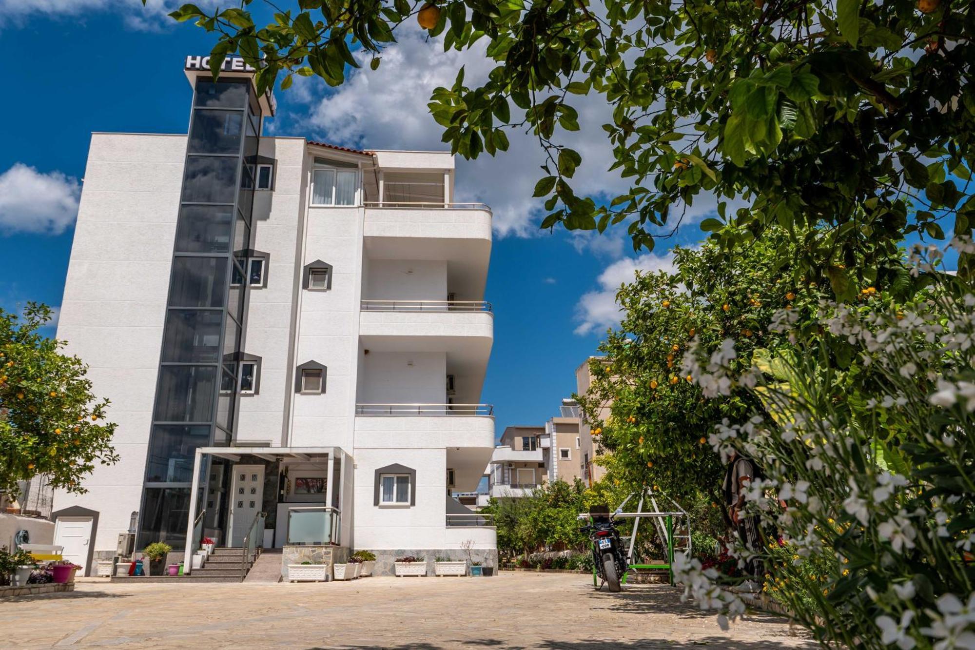 Hotel Artur2 Ksamil Esterno foto