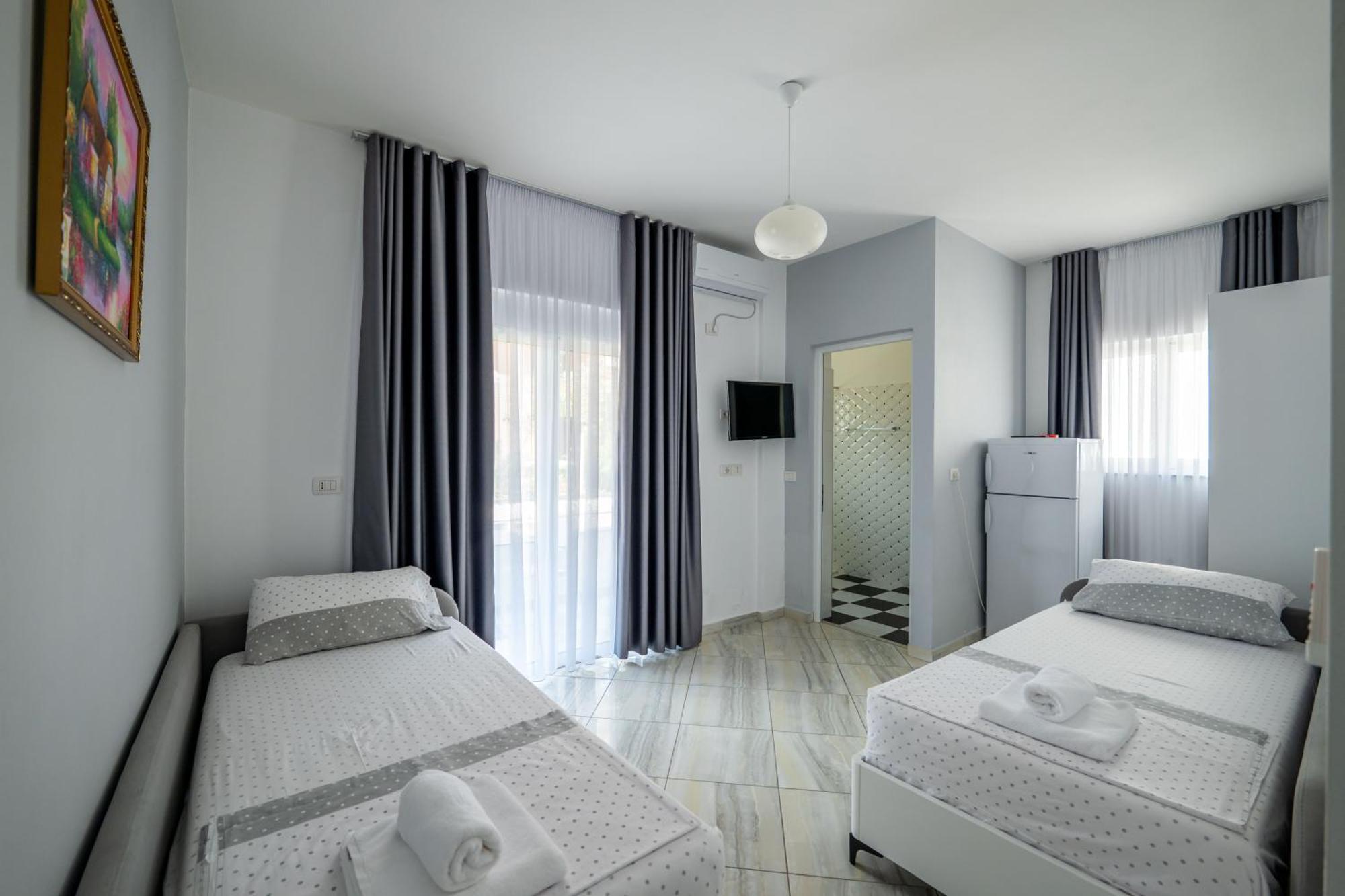 Hotel Artur2 Ksamil Esterno foto